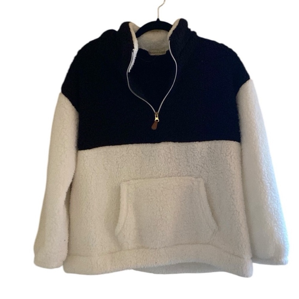 NWOT • Margaux & Lexi Quarter-Zip Sherpa Pullover in Cream & Black • Large